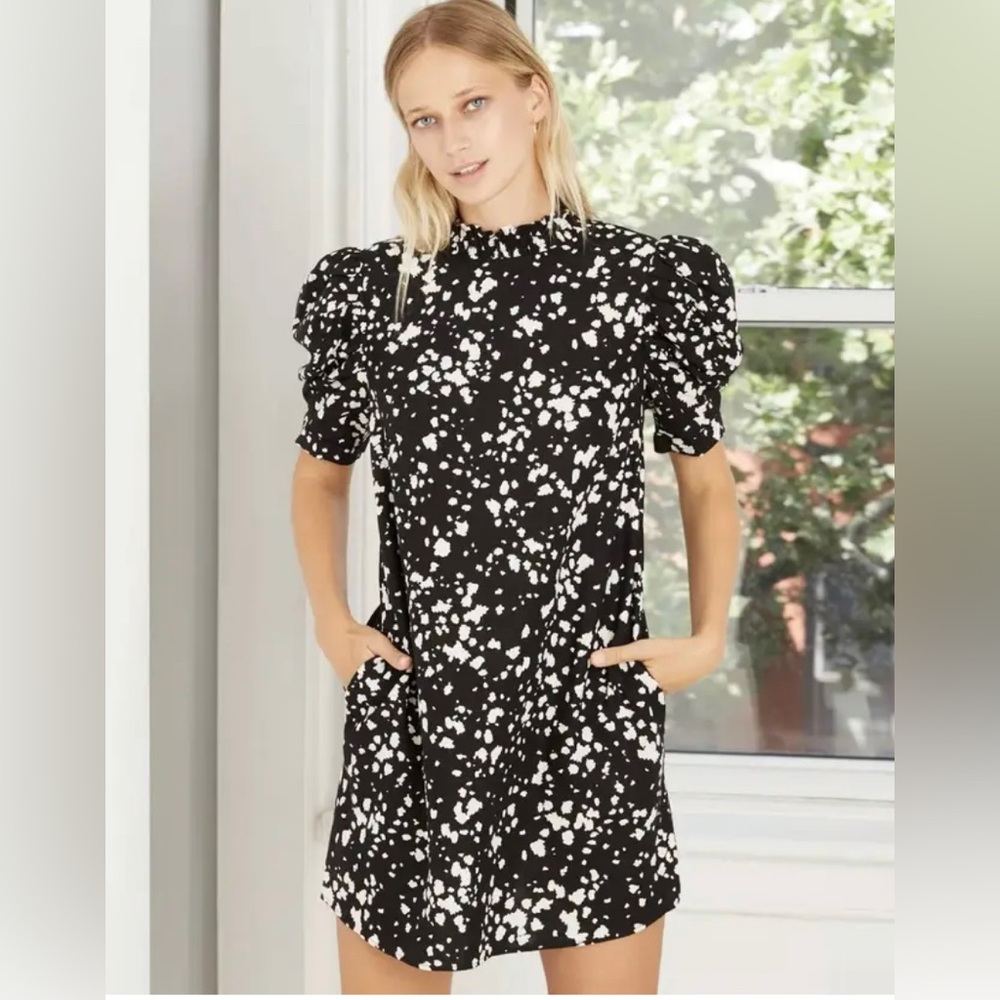 Who What Wear Puff short-sleeve ruffle dress Size Large Black White